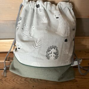 Sac à dos ours blanc